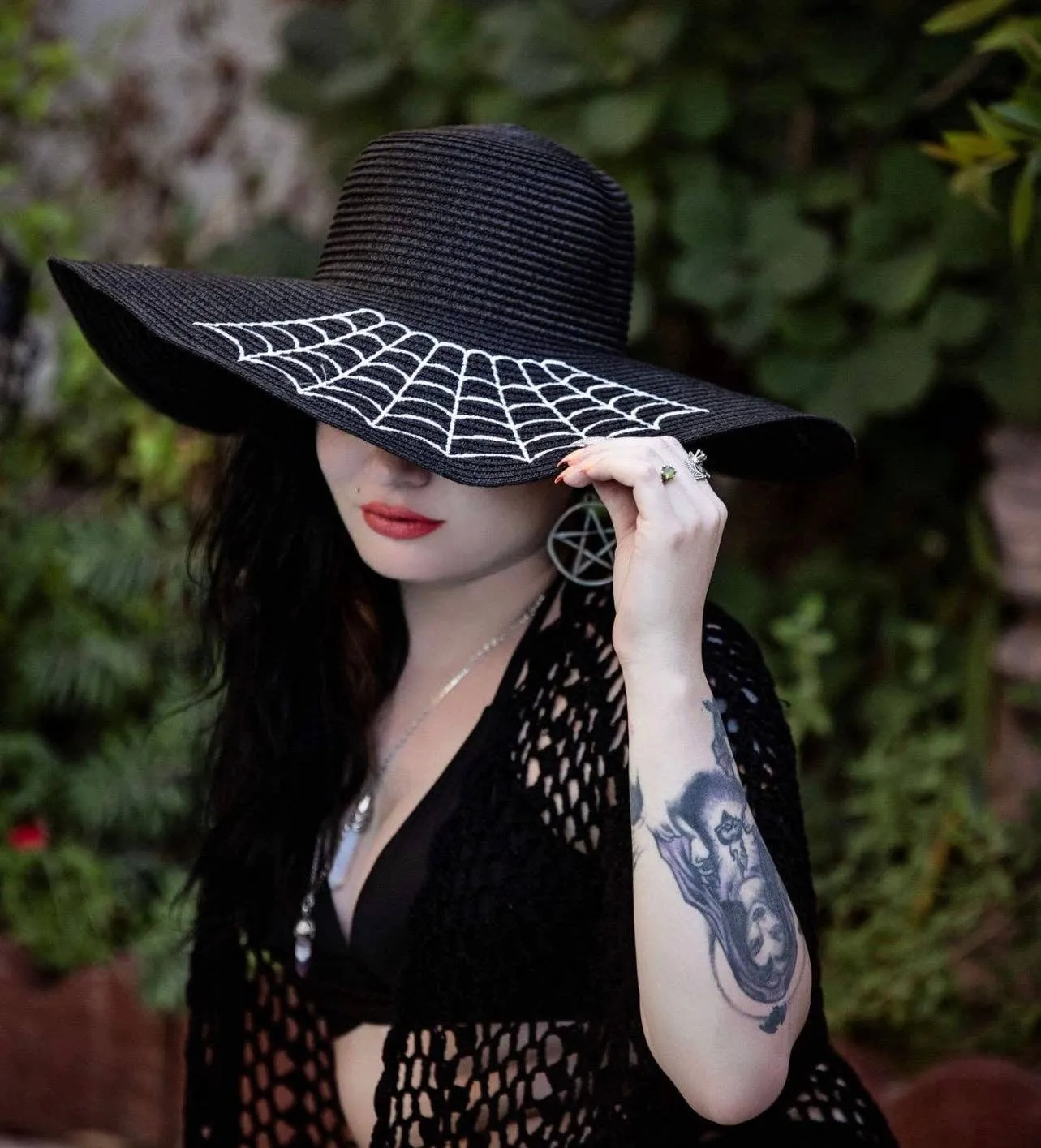 Floppy Sun Hat Widow's Web