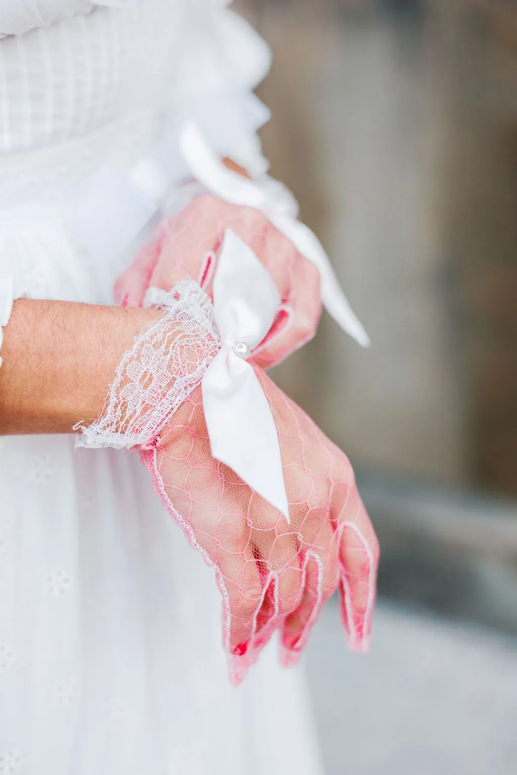 Queen Charlotte Gloves in Pink