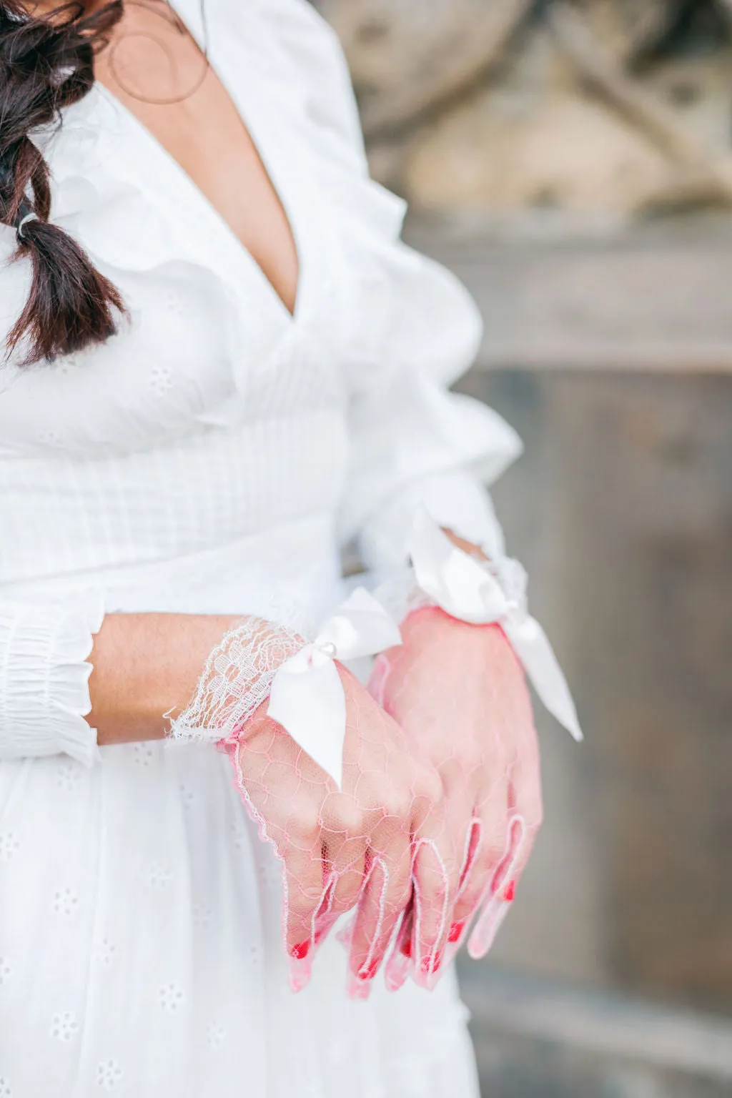 Queen Charlotte Gloves in Pink